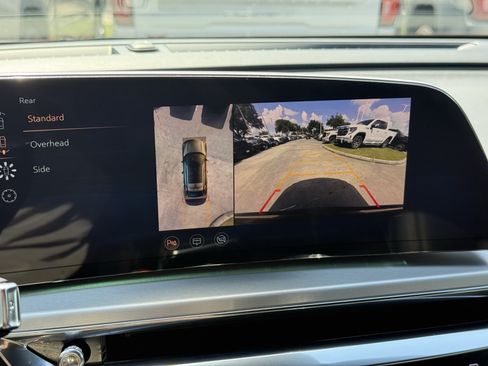 Used 2024 Cadillac Lyriq Sport RWD image 21