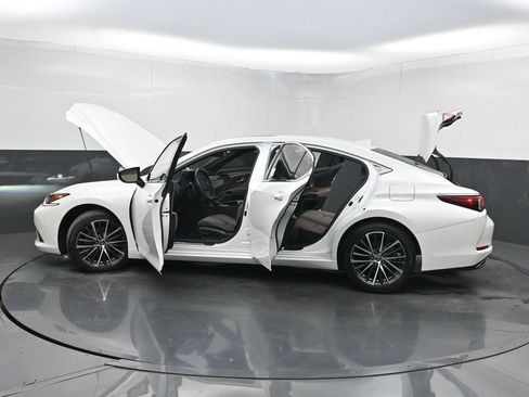 Used 2023 Lexus ES 350 w/ Premium Package FWD image 36