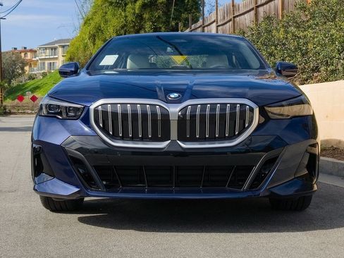 New 2026 BMW 530i w/ M Sport Package image 3