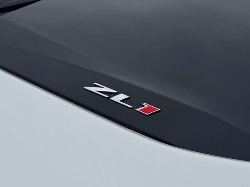 Used 2022 Chevrolet Camaro ZL1 image 62