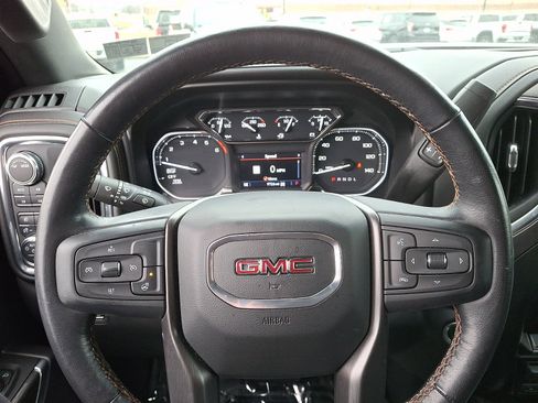 Certified 2021 GMC Sierra 1500 AT4 w/ AT4 Preferred Package image 19