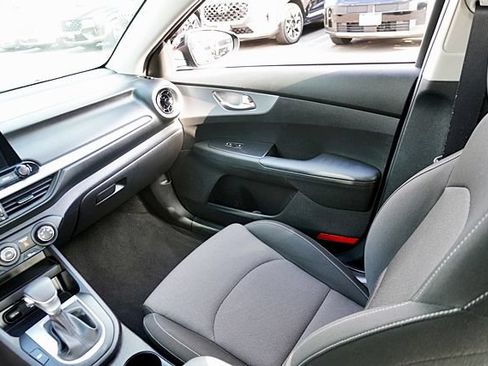 Used 2023 Kia Forte LXS FWD image 20