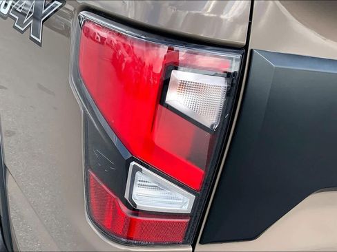 Used 2021 Nissan Titan PRO-4X w/ Pro-4x Convenience Package image 29