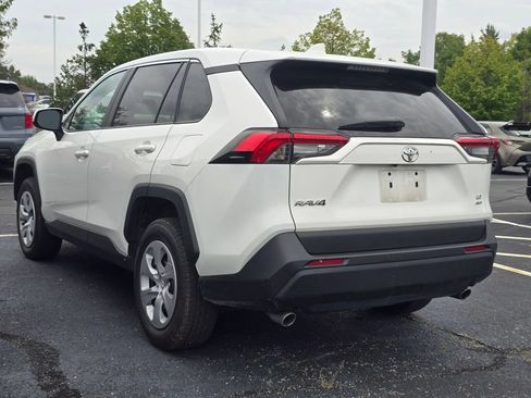 Used 2024 Toyota RAV4 LE AWD/4WD image 6