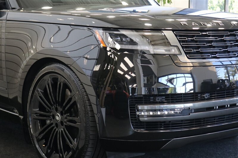 Used 2025 Land Rover Range Rover Long Wheelbase Autobiography AWD/4WD image 51