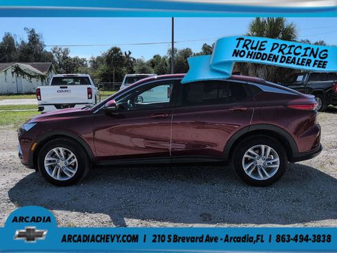 Used 2024 Buick Envista Preferred w/ Advanced Safety Package FWD image 7
