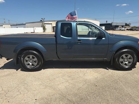 Used 2013 Nissan Frontier Desert Runner RWD image 8