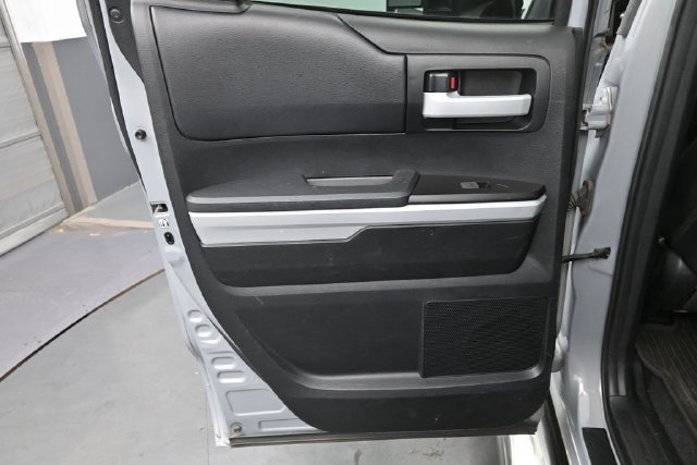 Used 2019 Toyota Tundra Limited AWD/4WD image 14