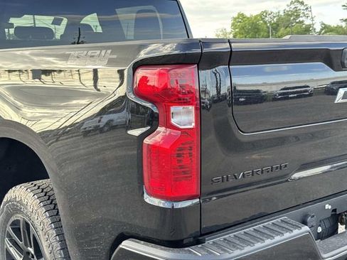 New 2026 Chevrolet Silverado 1500 Custom Trail Boss w/ Dark Appearance Package AWD/4WD image 15