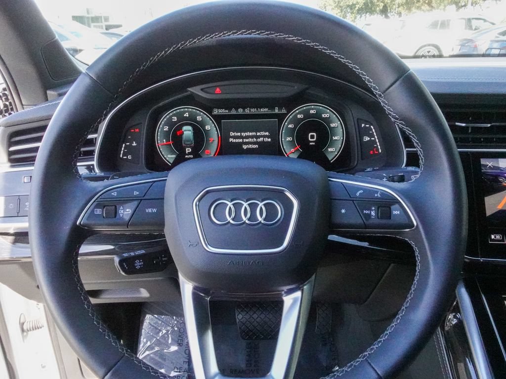Used 2026 Audi Q7 2.0T Premium Plus w/ Premium Plus Package AWD/4WD image 12