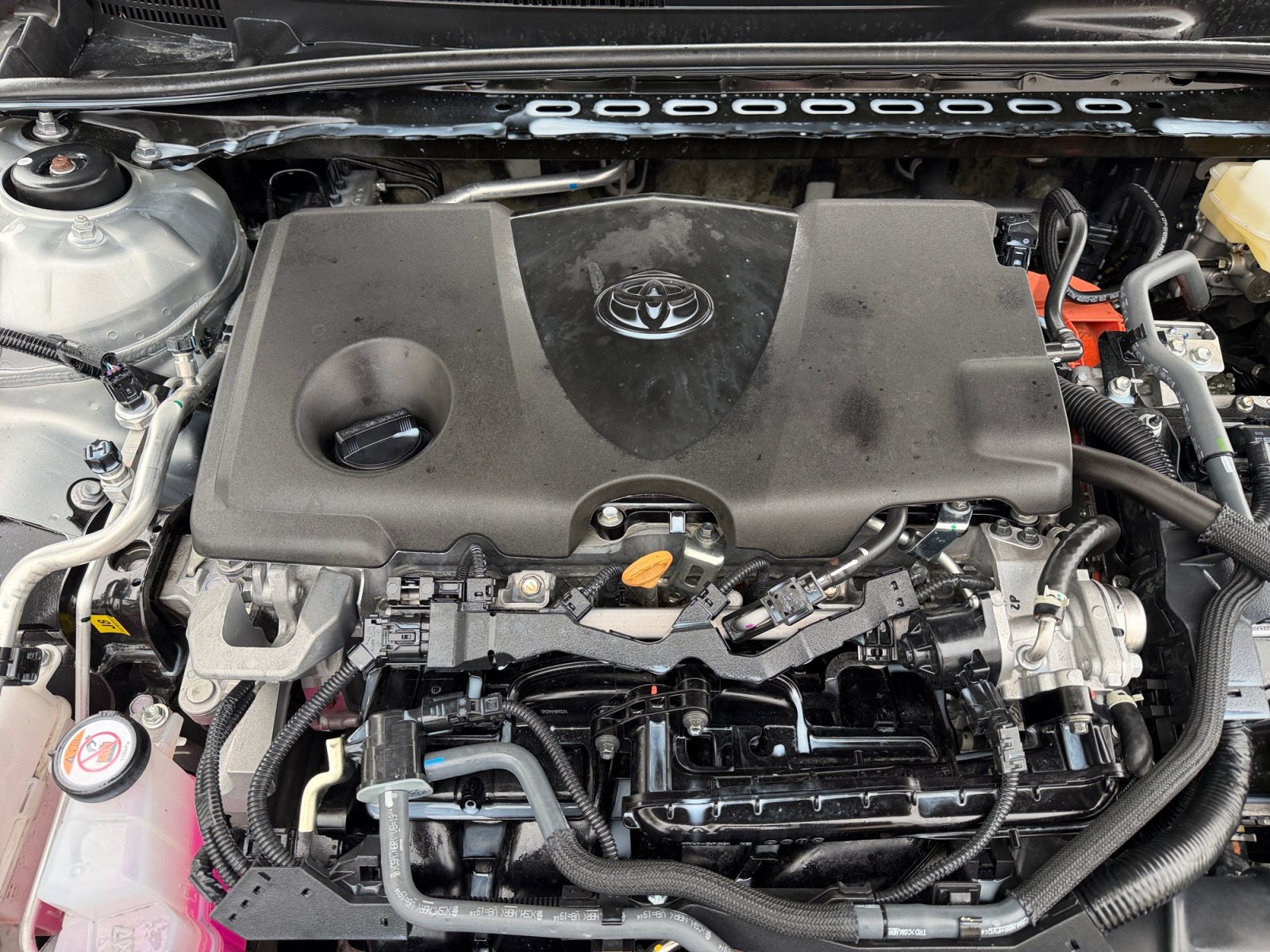 Used 2025 Toyota Camry LE FWD image 35