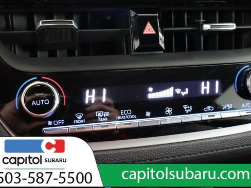 Used 2022 Toyota Corolla Cross XLE image 23