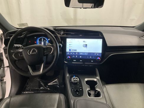 Used 2023 Lexus RZ 450e Premium w/ Technology Package AWD/4WD image 4