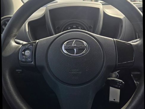 Used 2010 Scion xD image 20