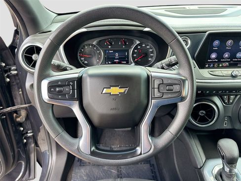 Used 2022 Chevrolet Blazer LT AWD/4WD image 11