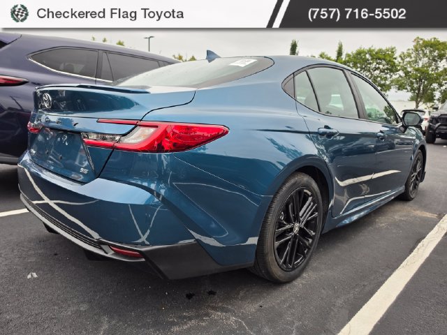 Used 2026 Toyota Camry SE w/ Convenience Package FWD image 6