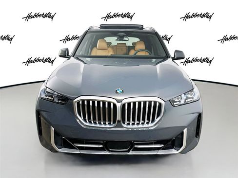 New 2026 BMW X5 xDrive40i w/ Premium Package image 2