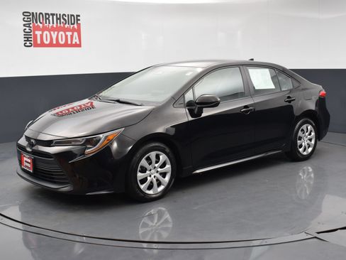 Used 2024 Toyota Corolla LE FWD image 8