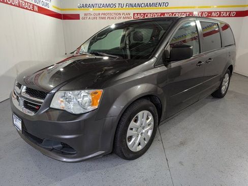Used 2017 Dodge Grand Caravan SE w/ Power Window Group image 3