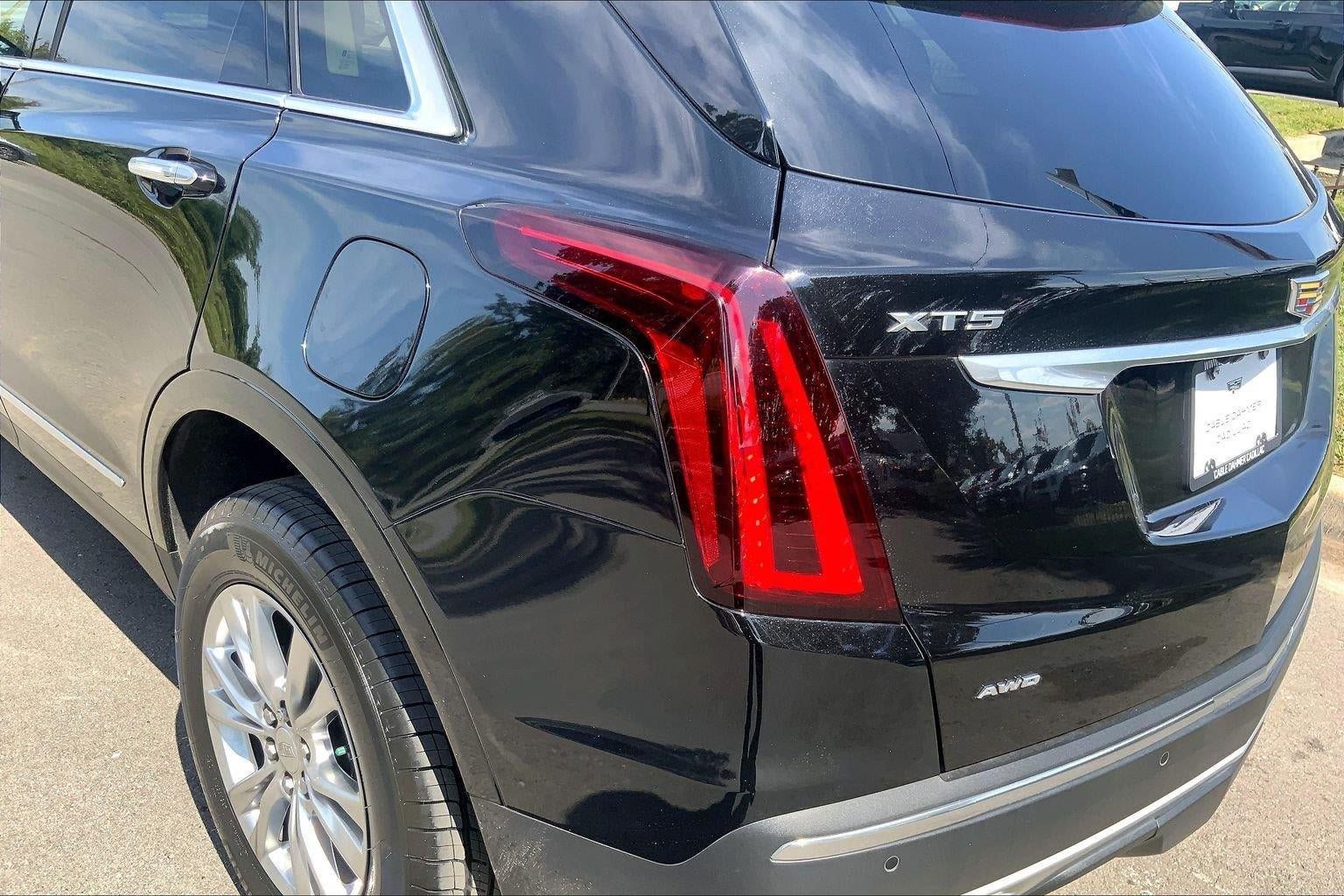 Used 2020 Cadillac XT5 Premium Luxury AWD/4WD image 28