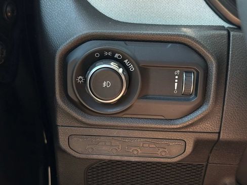 Used 2024 Jeep Wrangler Unlimited Sport AWD/4WD image 26