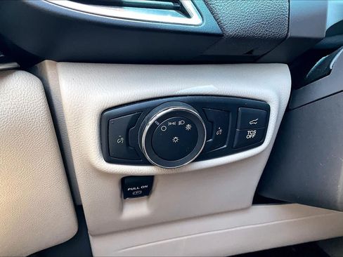 Used 2020 Lincoln Nautilus FWD w/ Equipment Group 101A image 34