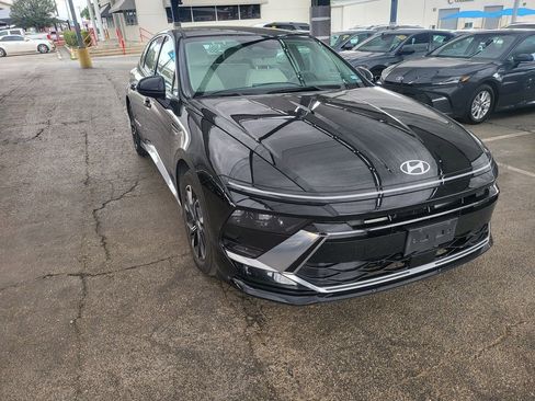 Used 2025 Hyundai Sonata SEL image 3