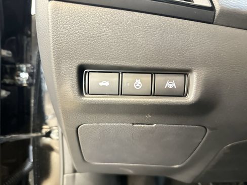 New 2026 Nissan Sentra SR w/ SR Premium Package FWD image 15