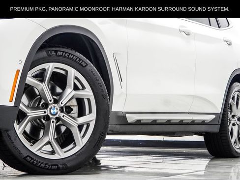 Used 2024 BMW X3 sDrive30i w/ Premium Package RWD image 3