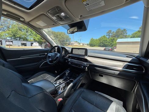 Used 2022 Kia Telluride EX w/ EX Premium Package FWD image 14
