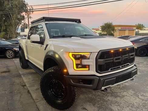 Used 2017 Ford F150 Raptor w/ Equipment Group 802A Luxury image 3