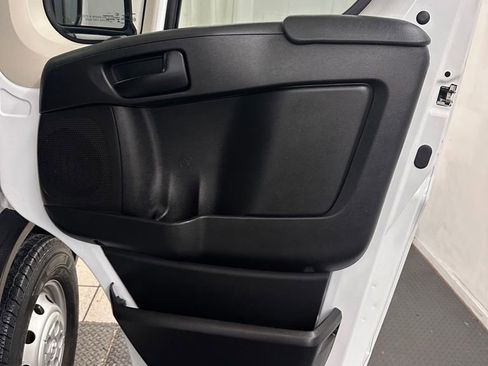 Used 2022 RAM ProMaster 2500 w/ Convenience Group image 26