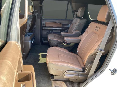 Used 2023 Ford Expedition King Ranch image 39