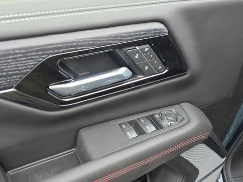 New 2026 GMC Yukon XL AT4 Ultimate AWD/4WD image 14