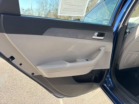 Used 2017 Hyundai Sonata SE image 21
