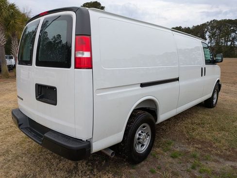 New 2025 Chevrolet Express 3500 Extended w/ Driver Convenience Package image 4