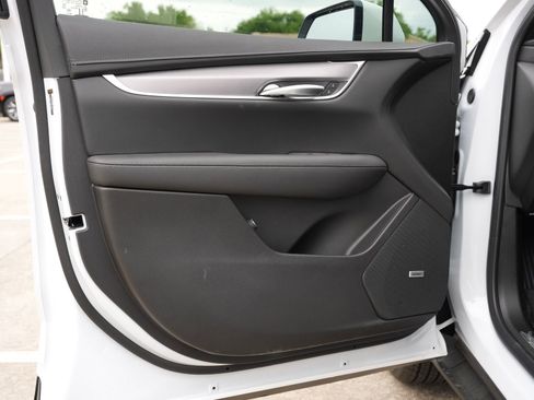 New 2026 Cadillac XT5 Luxury w/ LPO, Floor Liner Package image 19