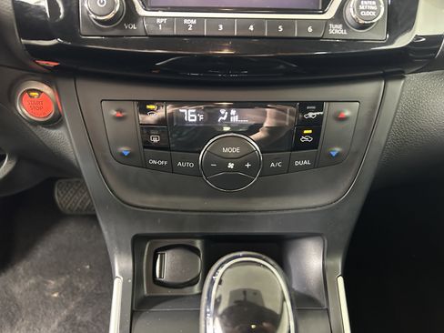 Used 2018 Nissan Sentra SV image 22