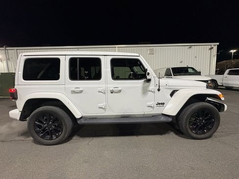Used 2021 Jeep Wrangler Unlimited Sahara image 5