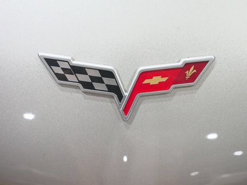 Used 2007 Chevrolet Corvette Convertible w/ Preferred Equipment Group image 35