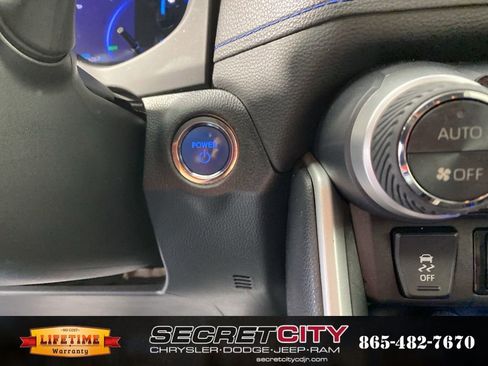 Used 2021 Toyota RAV4 XSE image 17