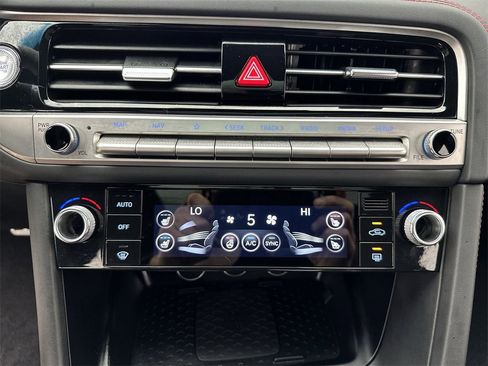 Used 2025 Genesis G70 3.3T Advanced w/ Sport Prestige Package image 19