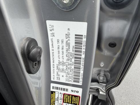 Used 2021 Toyota Tacoma SR RWD image 28