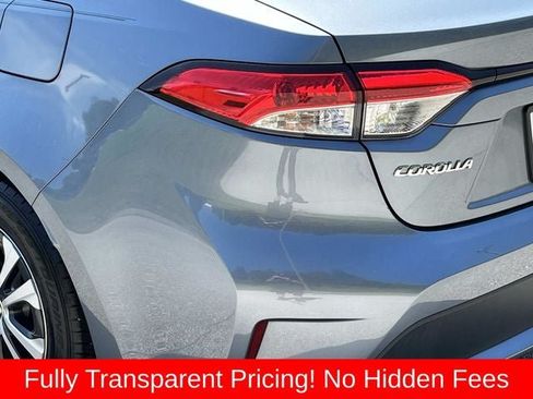 Used 2020 Toyota Corolla LE FWD image 5