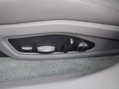 New 2024 Porsche Taycan 4S image 27