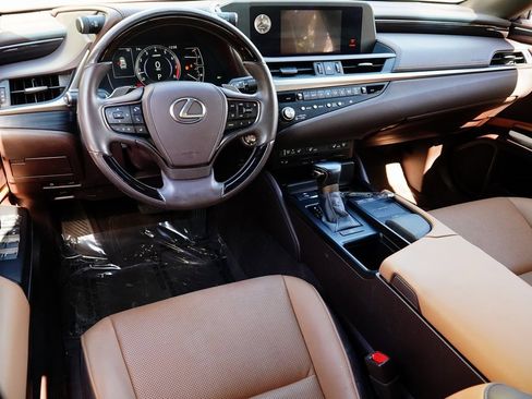 Used 2021 Lexus ES 350 w/ Premium Package image 10