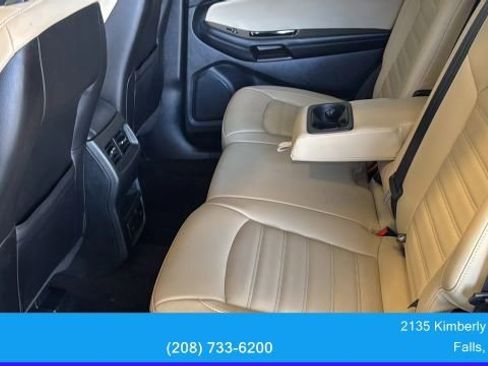 Used 2020 Ford Edge SEL w/ Convenience Package FWD image 27
