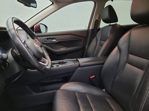 Used 2021 Nissan Rogue SL FWD image 16