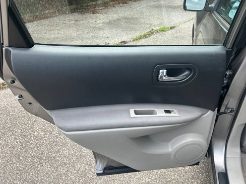 Used 2015 Nissan Rogue S w/ Convenience Package FWD image 24