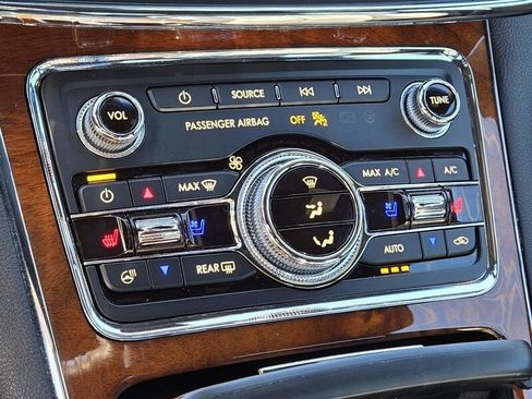 Used 2020 Lincoln Continental Reserve image 21